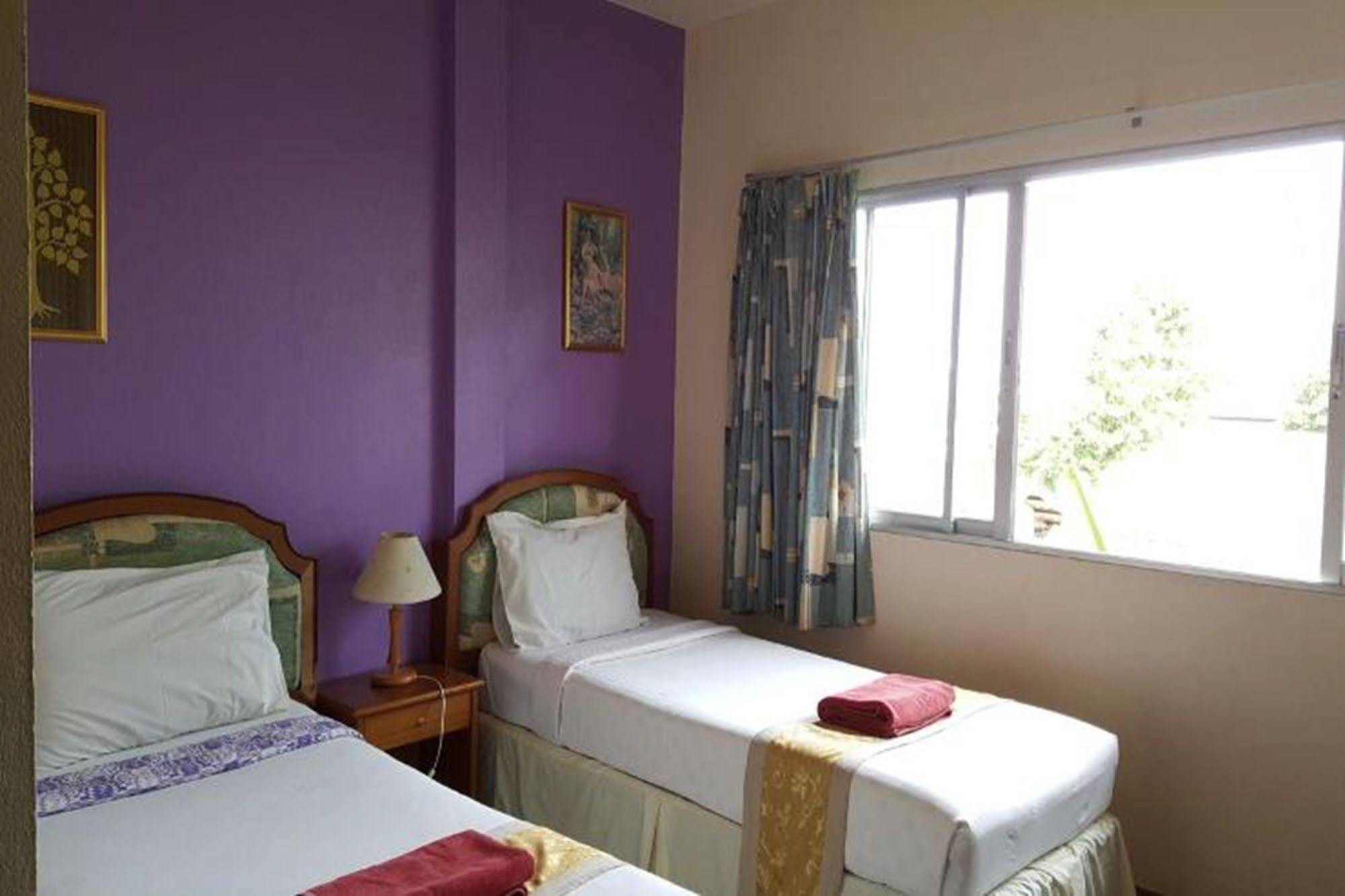 Krabi Loma Hotel Bagian luar foto