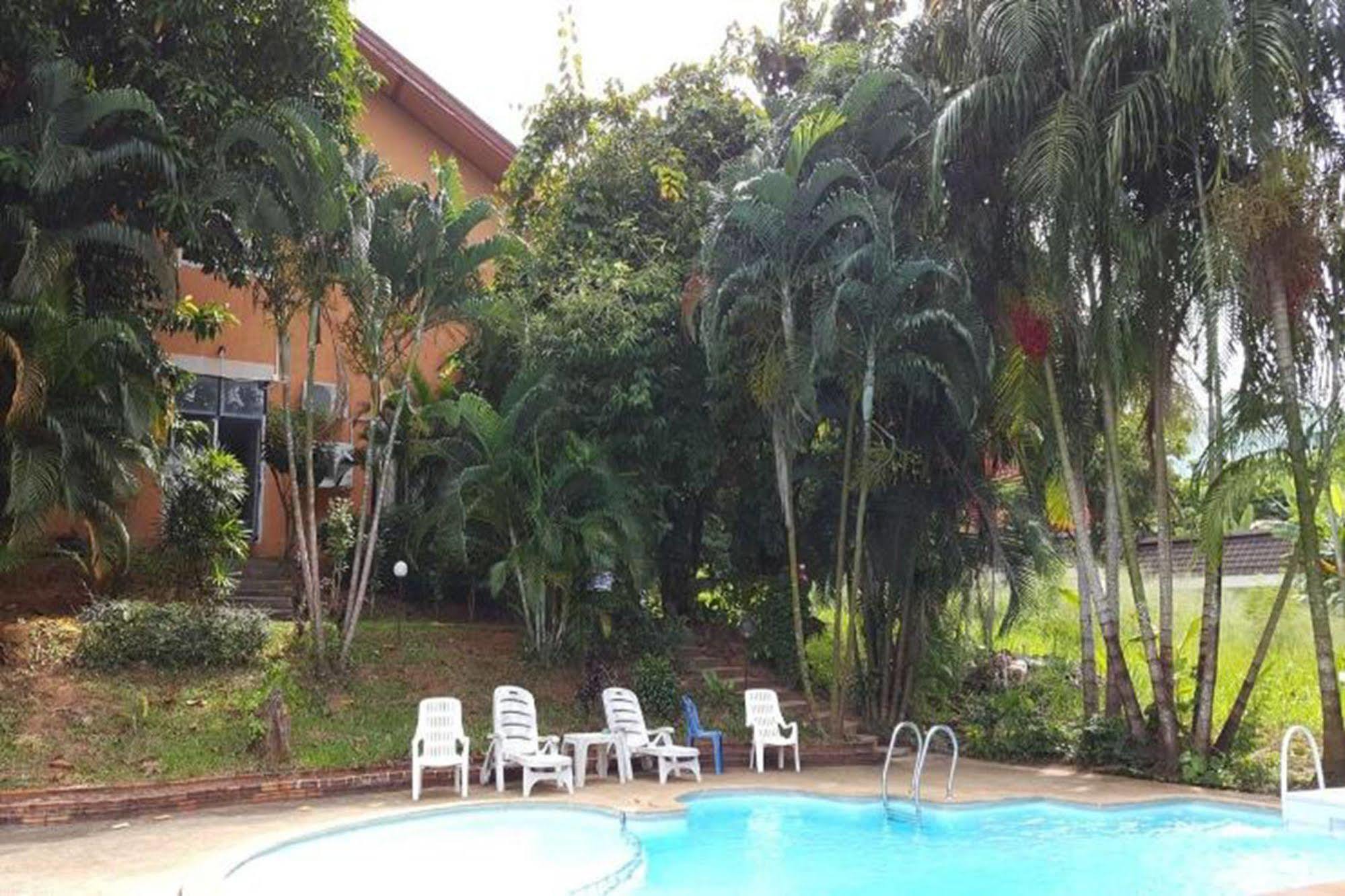 Krabi Loma Hotel Bagian luar foto